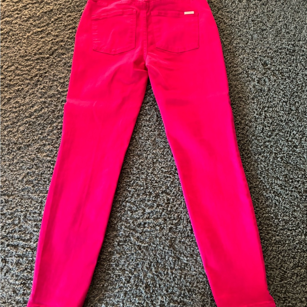 Super cute skinny jeans